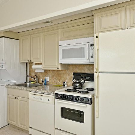 Lake Travis Bungalow Casita Golden Rod #2 레이크웨이 외부 사진