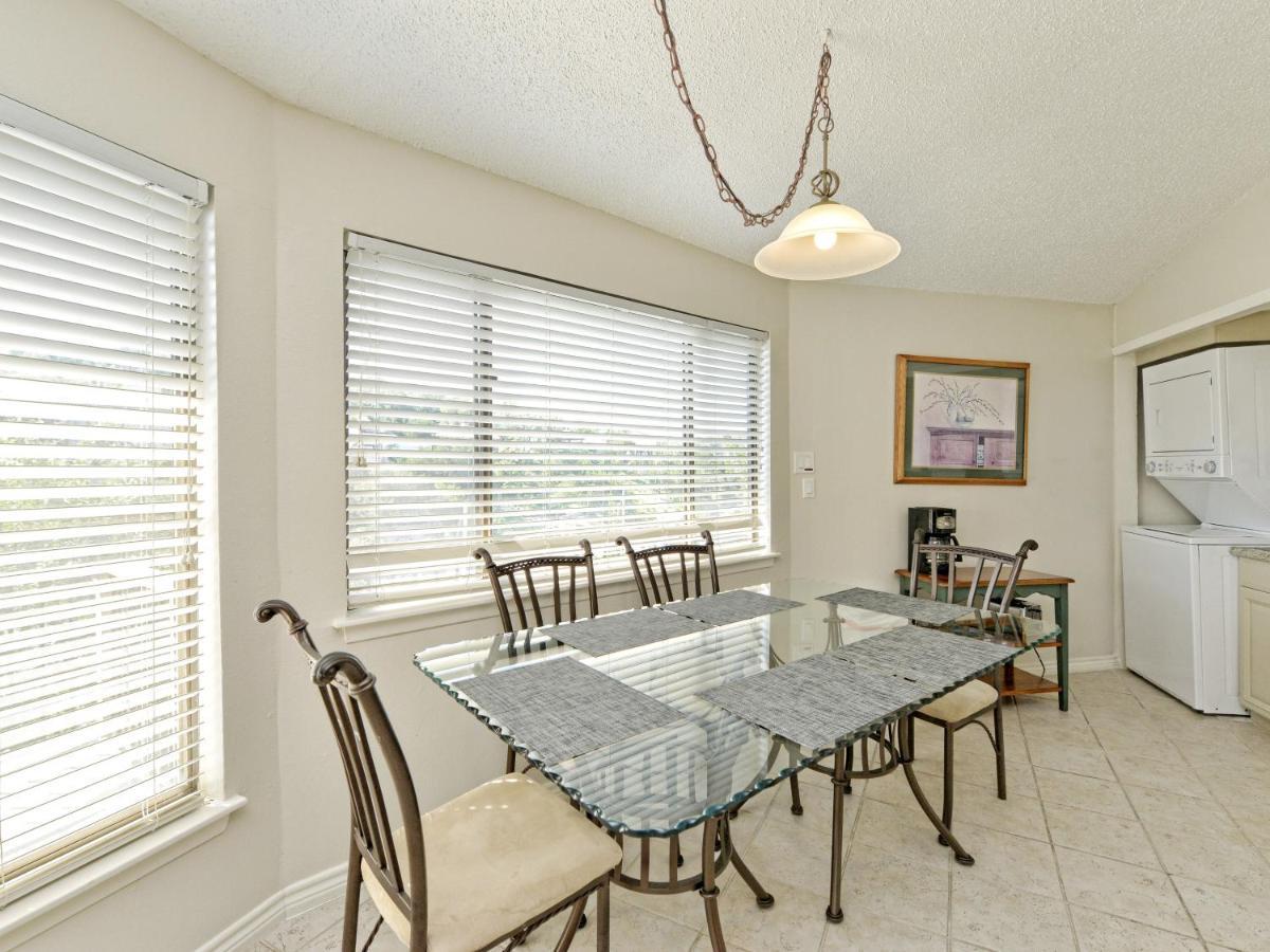 Lake Travis Bungalow Casita Golden Rod #2 레이크웨이 외부 사진